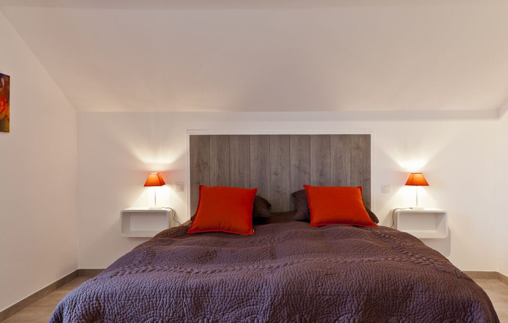 FS4-Luxury-villas-105136-02-Saint-Hubert-bedroom-1460058-1L